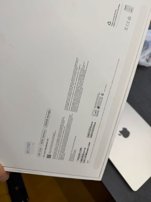 Apple MacBook Air M4