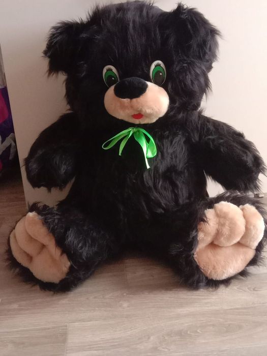 Продам  медведей