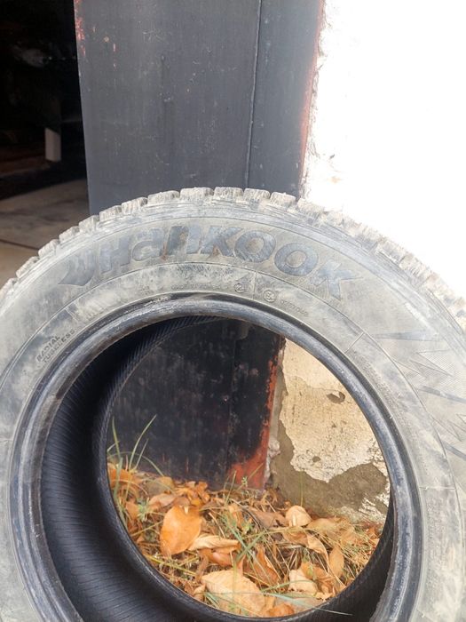 Продам резину 205/65/R15