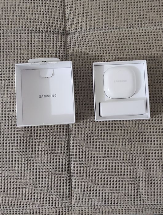 Продам Samsung galaxy buds 2