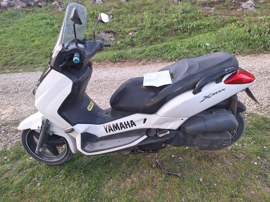 Vând scuter Yamaha xmax