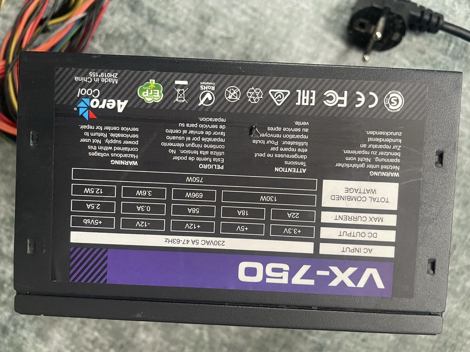 Блок питания Aerocool VX 750