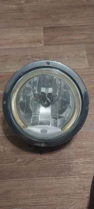 Продам фары 4 шт.