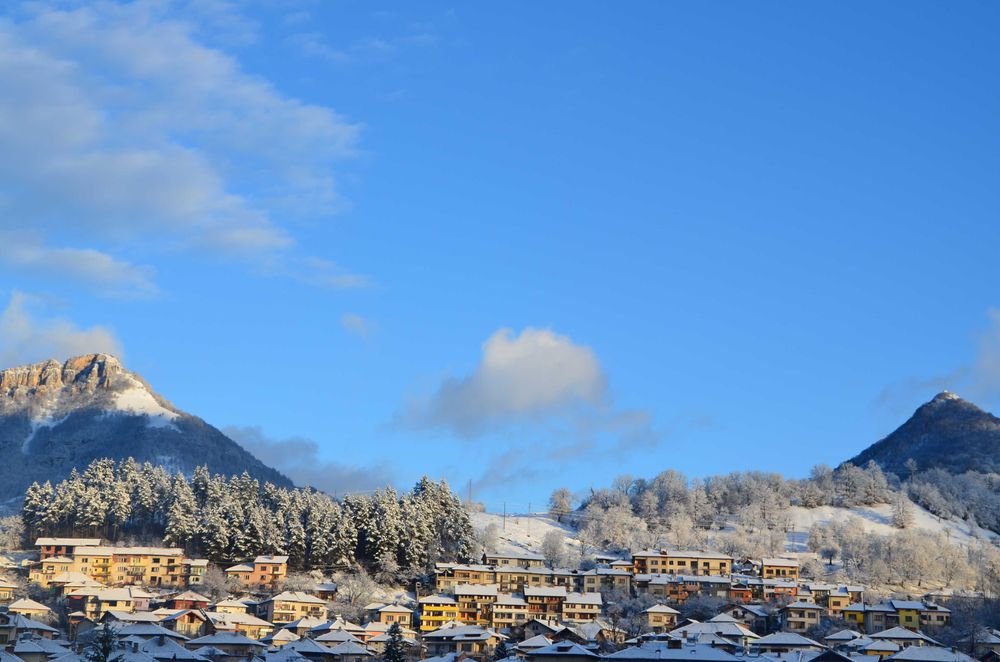 Супер Апартамент в Тетевен - на топ локация (готов за живеене)