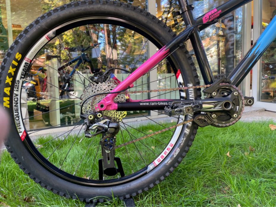 RAM 4x pumptrack dirt jump твърдак байк Fox Shimano Maxxis Renthal Hope Saint