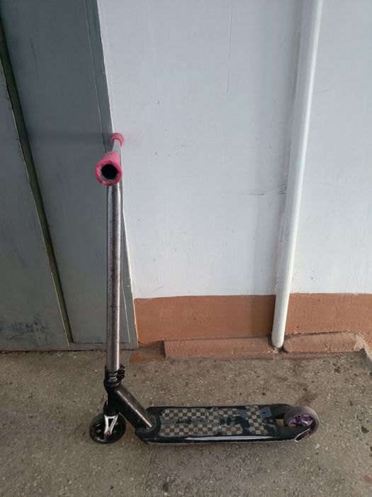 трюковой самокат