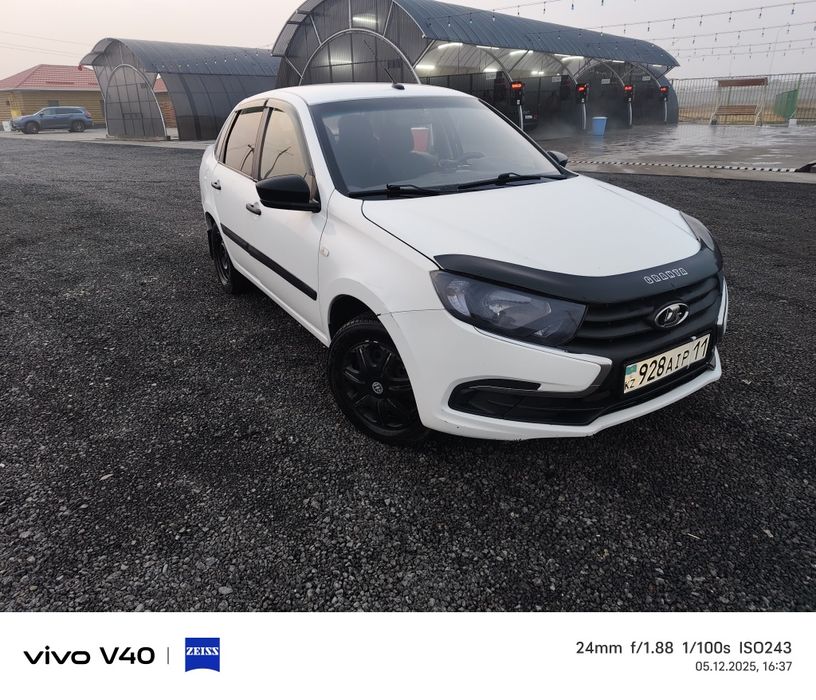 Автомобиль Granta FL 2019