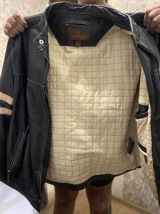 Продам куртку кожаную