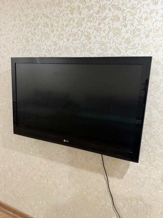 Продам Телевизор Lg