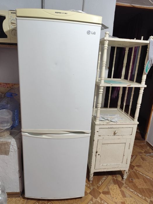 Холодильник    LG