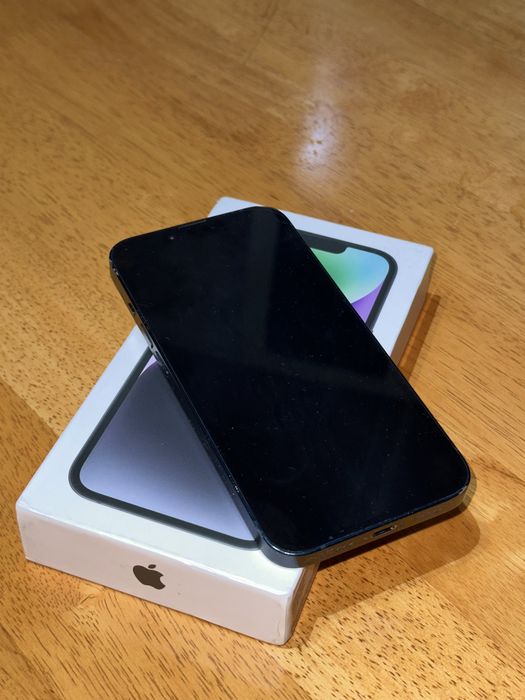 iPhone 14 с гарантией