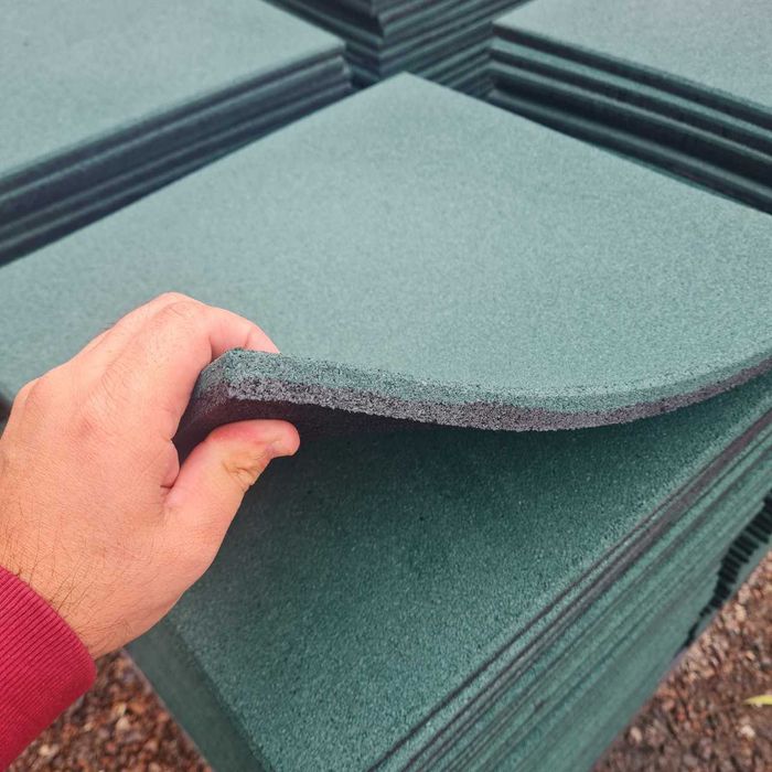 Резиновая плитка напольная