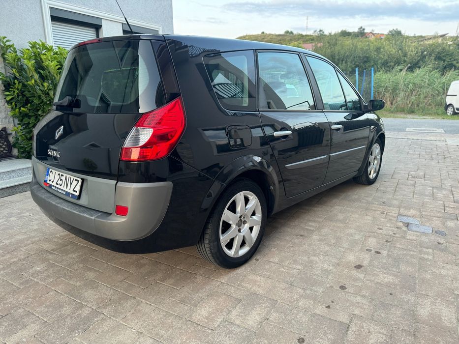 Vând Renault Grand Scenic