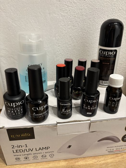 Set unghii semi + lampa si accesorii
