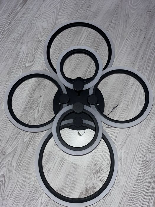 Lustra neagra 6 cercuri