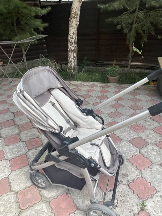 Коляска отличная качественная