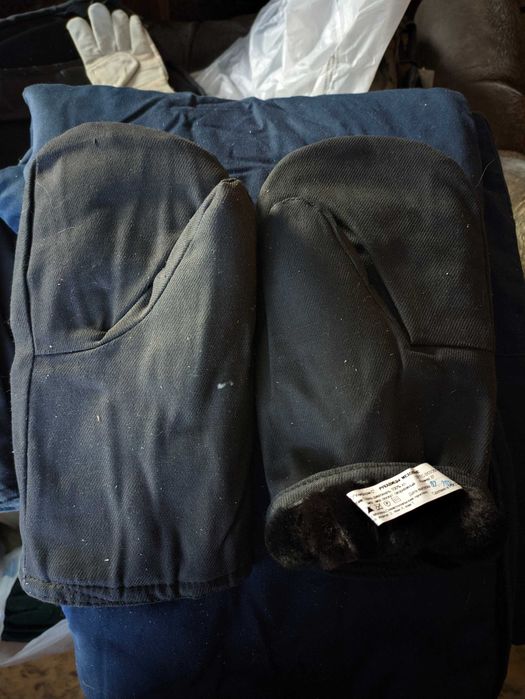 перчатки варежки рукавицы