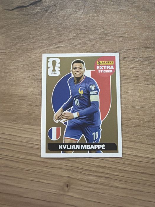 Продавам екстра стикер  на Kylian Mbappe от World cup 2026