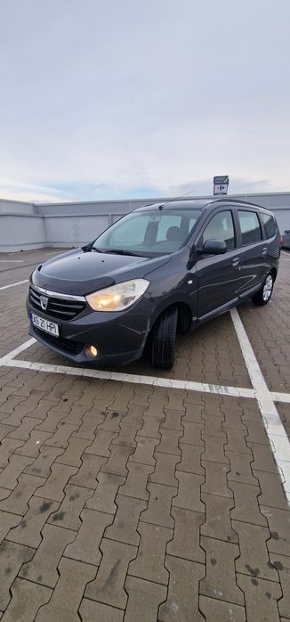 Vând Dacia Lodgy 1.5 dci,6 trepte 109 CP,Prestige ,7locuri, 2012 !