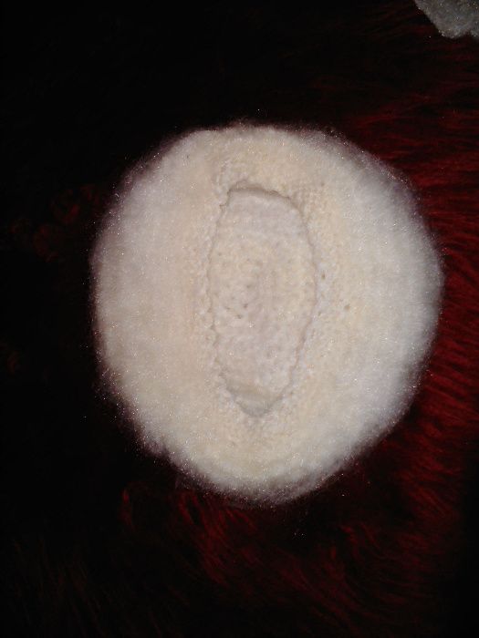 Шапка  плетена на една кука