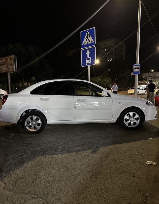 Gentra avtomat LTZ