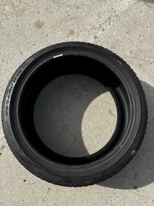 Anvelope 225/40R18 Pirelli Vara