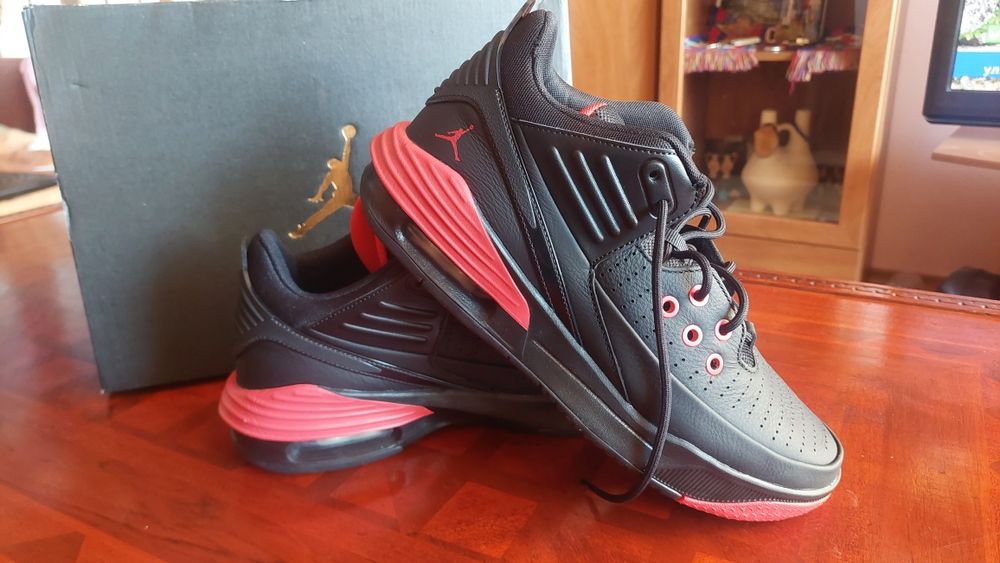 Nike Jordan max aura 5