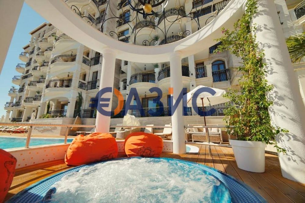 Продава се Двустаен апартамент в Свети Влас - 60 кв.м за 1275 €/кв.м - Снимка #14