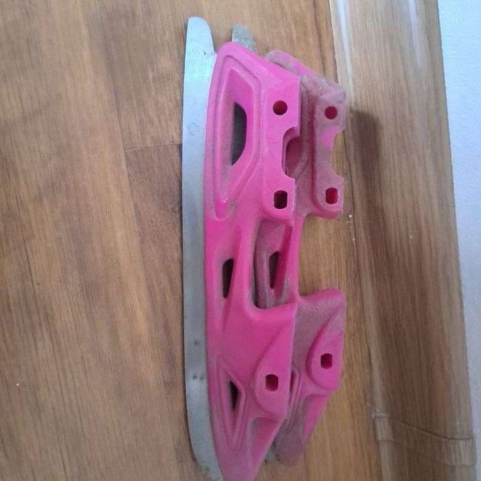 Продам роликовые коньки