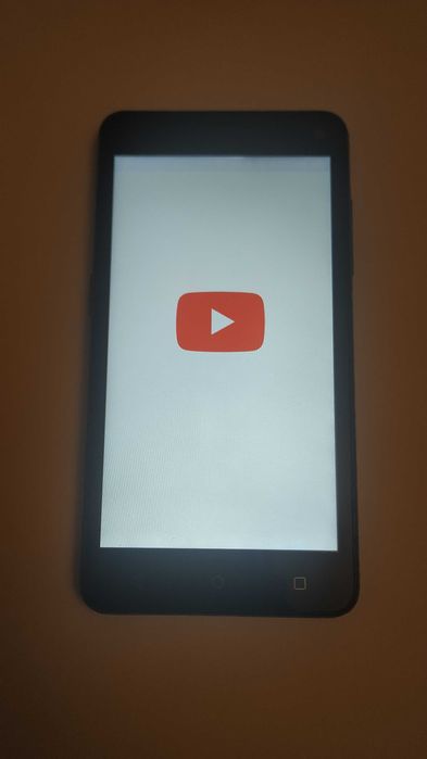 Смартфон Wоalder Wiam 24