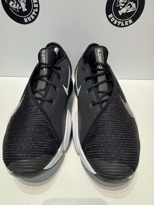 Маратонки NIKE AIR ZOOM SUPERREP .Номер 40