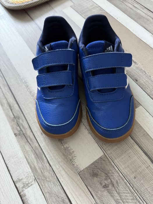 Adidasi marime 30 1/2