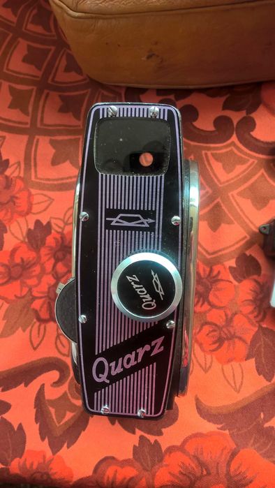 Радиокасетофон SHARP и съветска кинокамера " Quarz".