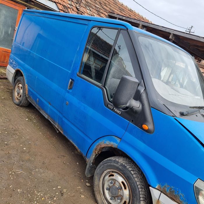 Dezmembrez Ford transit Motor 2.0 disel