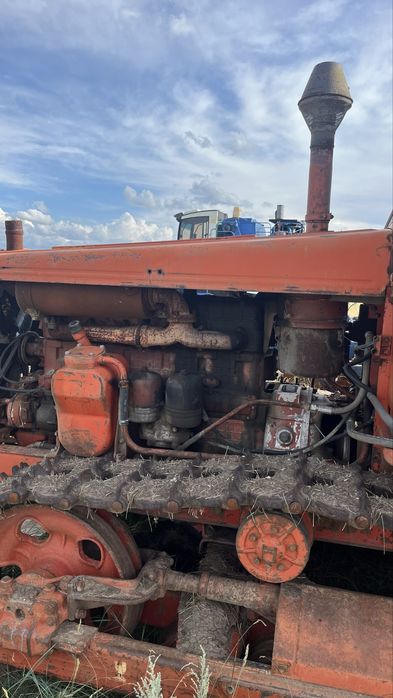 Продам трактор т4