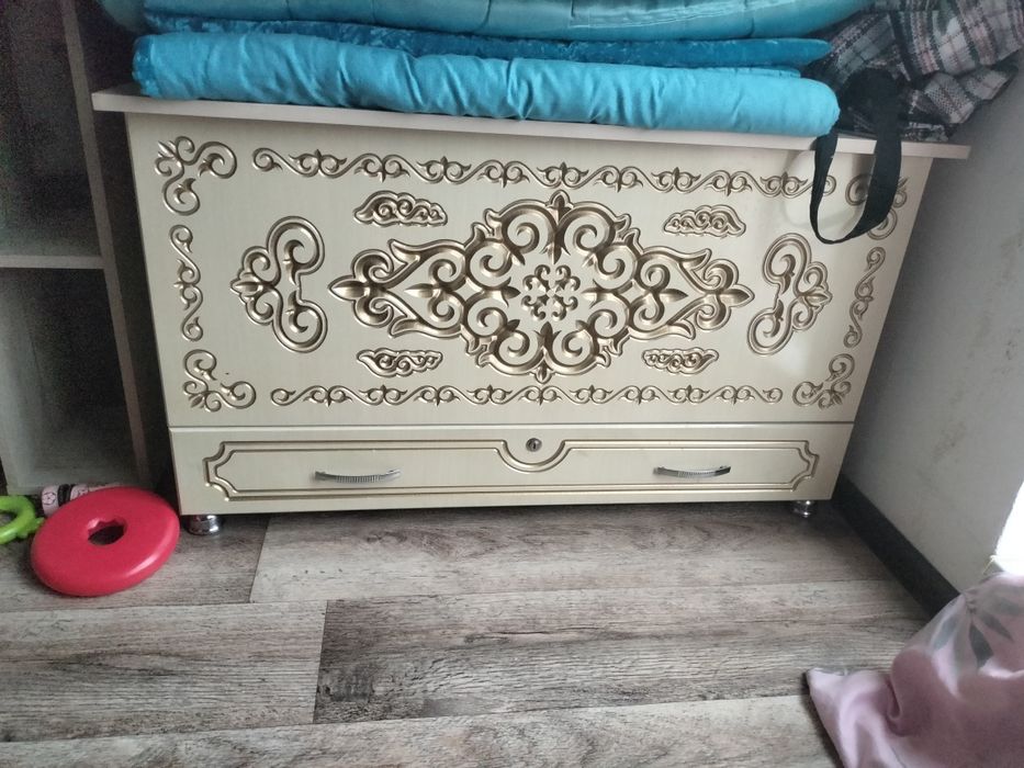 Сандык. Тосек орын