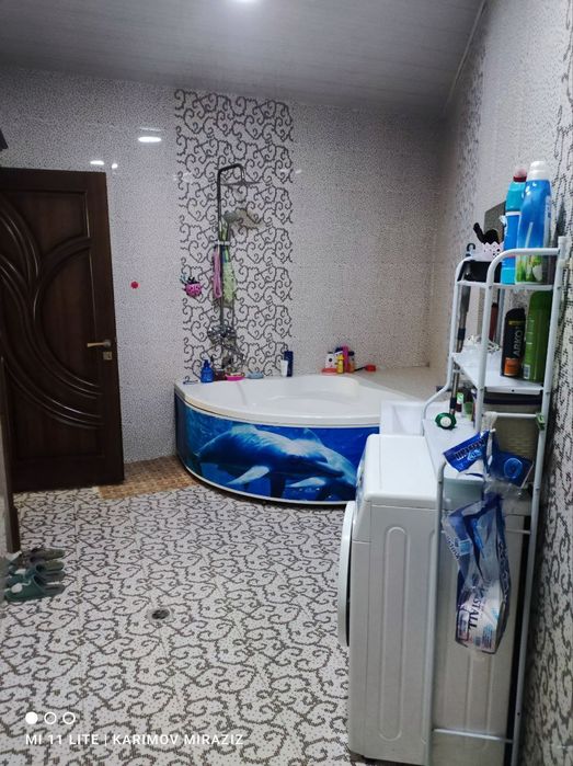 Nazarbek Xarakat Masjid kochada 3. yarim sotux 6 ta xona sotilvoti