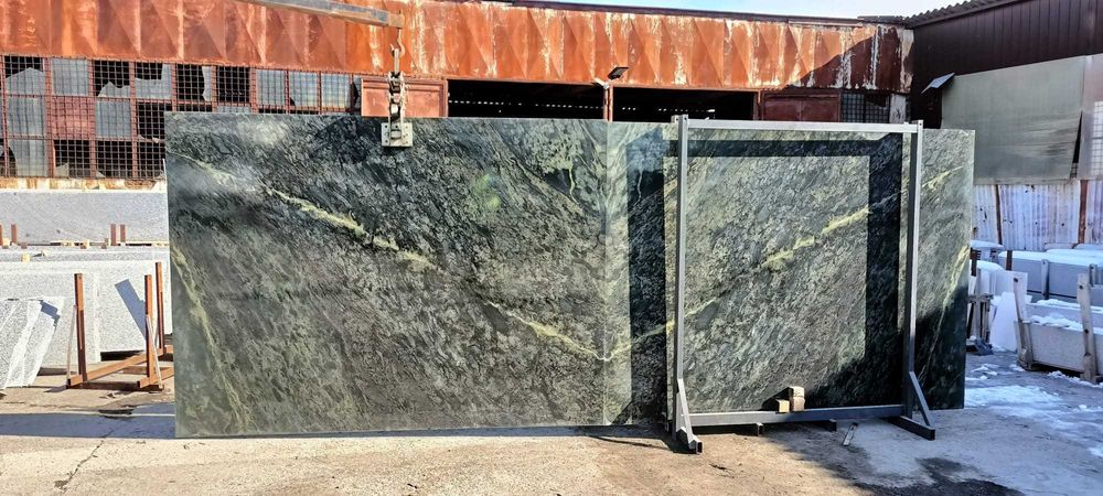 Lastre de marmura verde