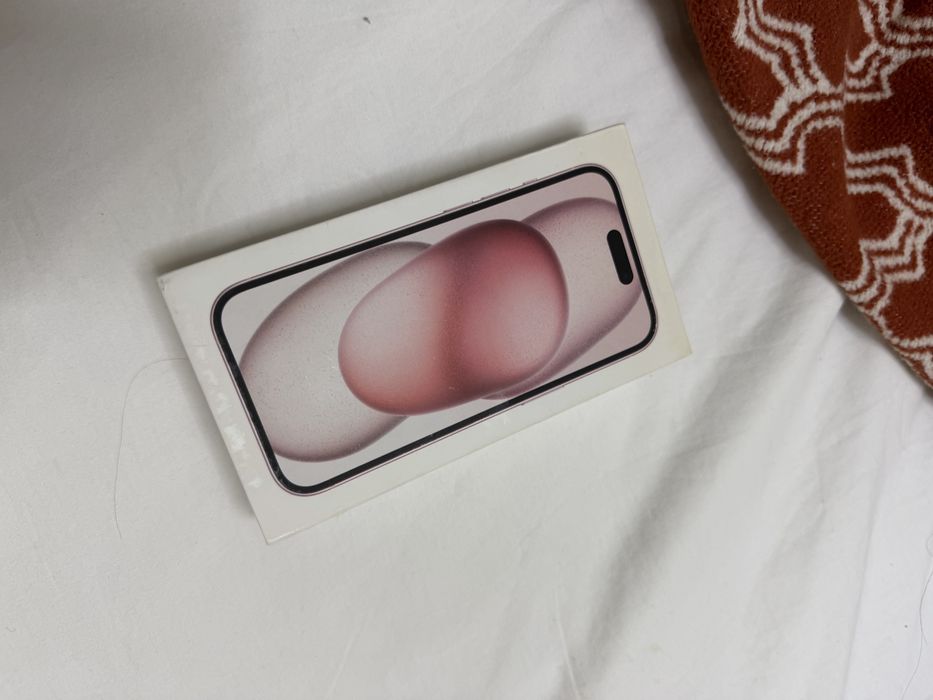 Продам Iphone 15 128гб