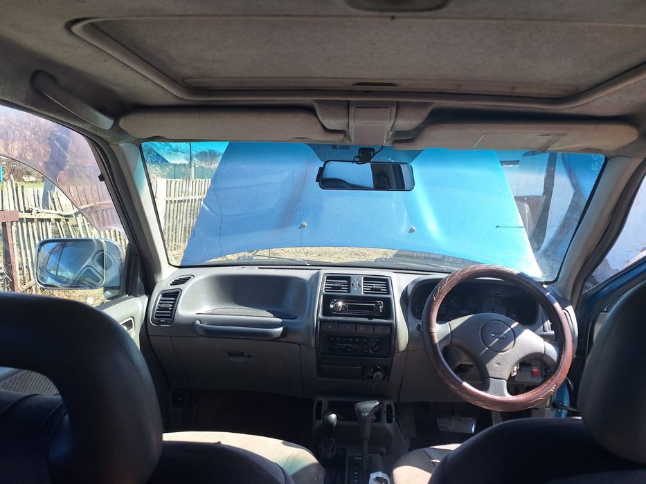 Nissan mistral 1994
