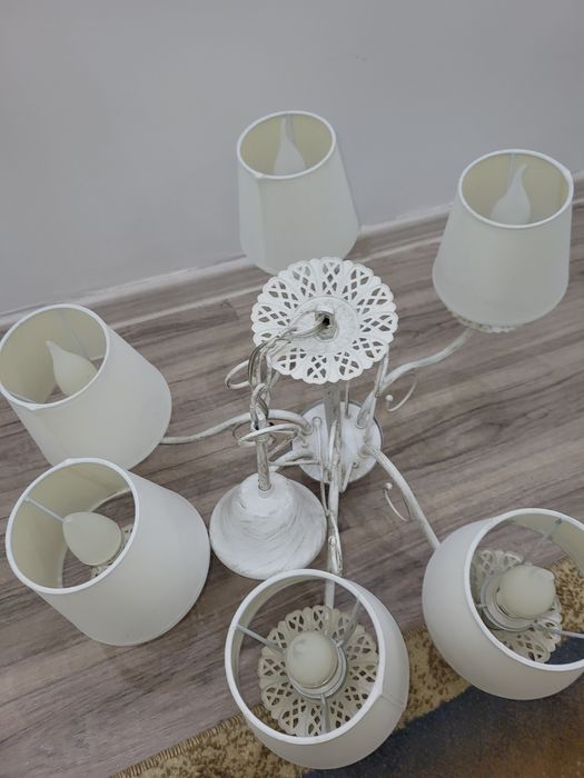 Люстра для гостинной комнаты