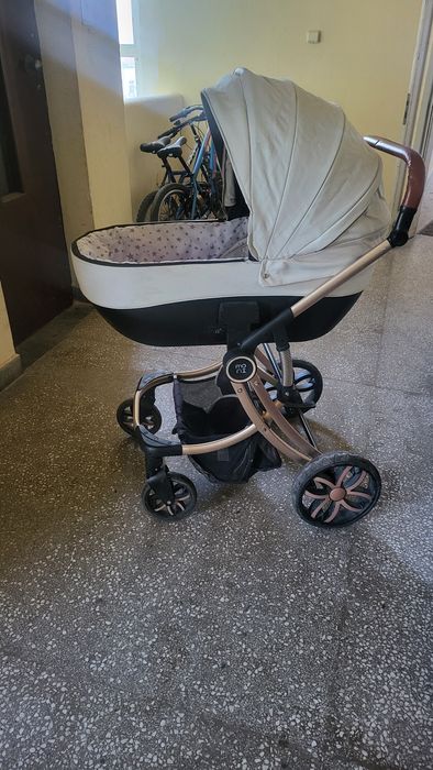 Висок клас детска количка за бебе с 2 коша и столче за кола