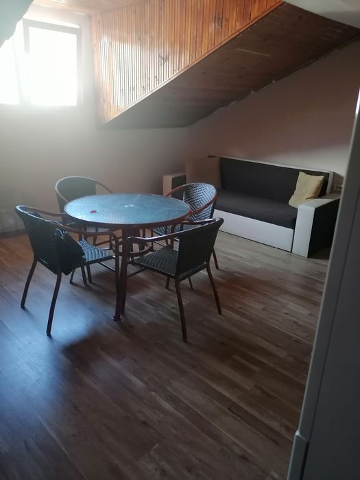 Дава се под наем Едностаен апартамент в Враца, Център - 30 кв.м за 127.5 € - Снимка #3