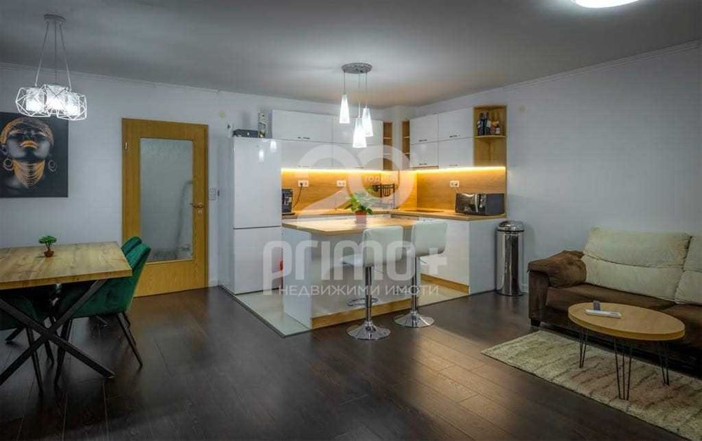 Продава се Тристаен апартамент в Велико Търново, Бузлуджа - 92 кв.м за 1903 €/кв.м - Снимка #2