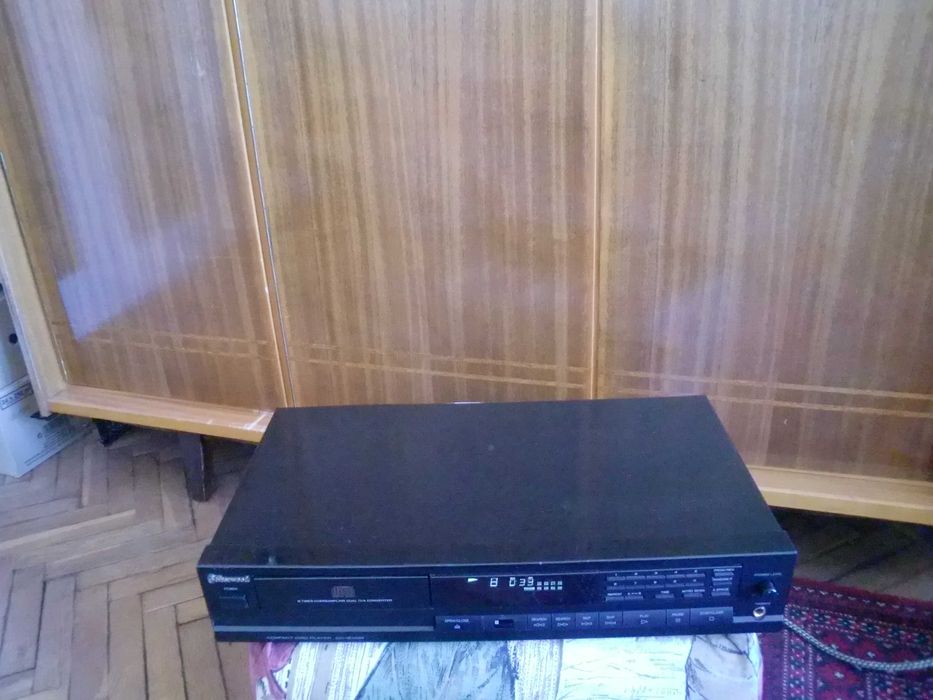 Cd player Sherwood CD-3010R-с нова оптика