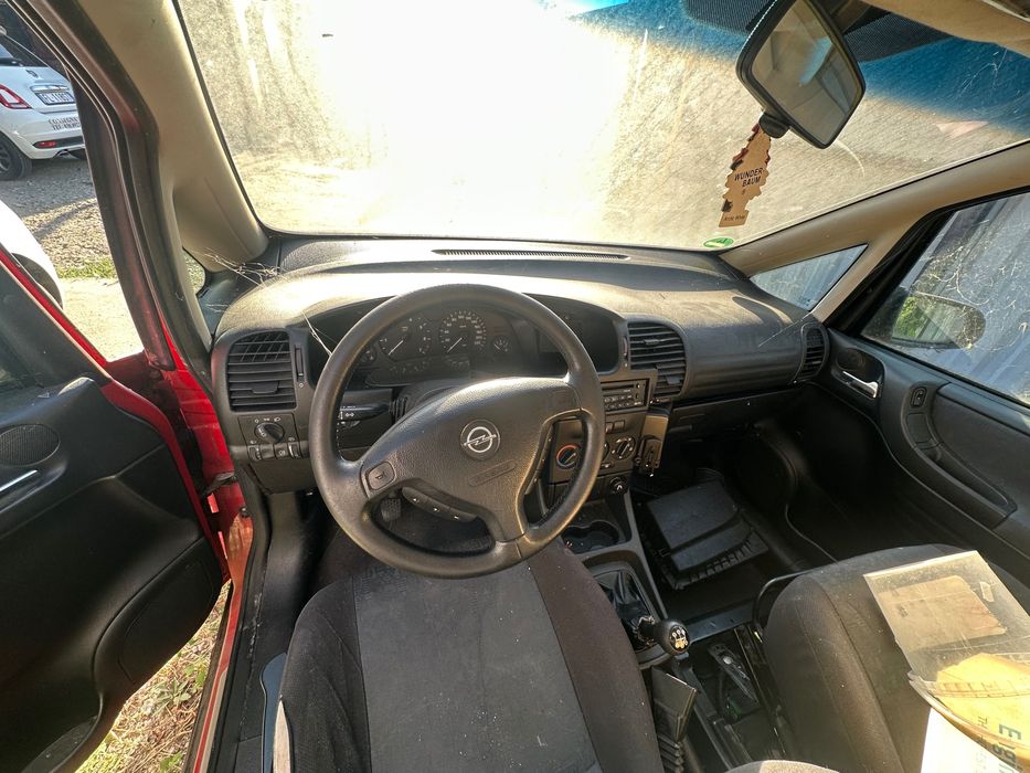 Opel Zafira A 2002