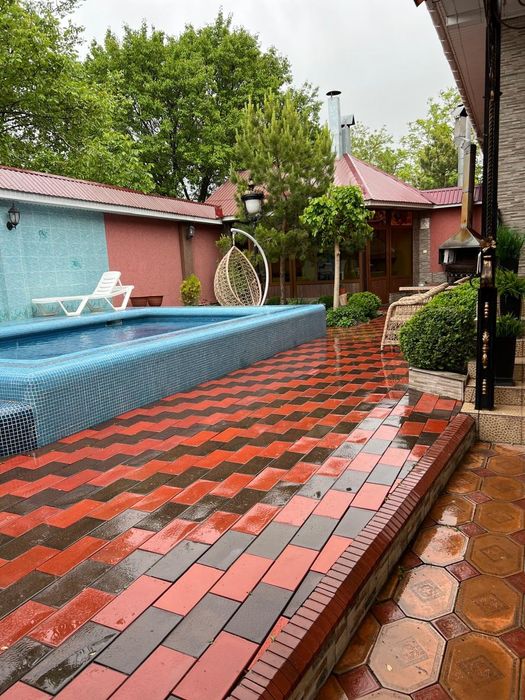 Продаётся 2 дачи на одном участке