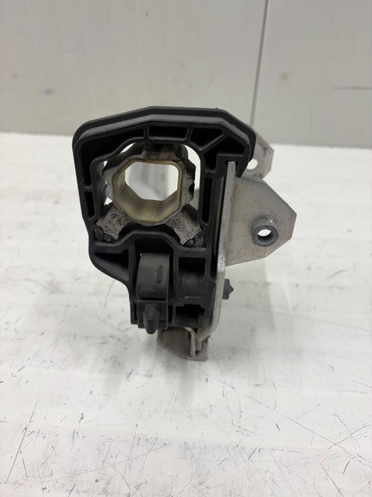 Дясна планка за допълнителен радиатор Ф01 Ф02 Ф06 Ф07 Ф10 Ф11 Ф12 Ф13