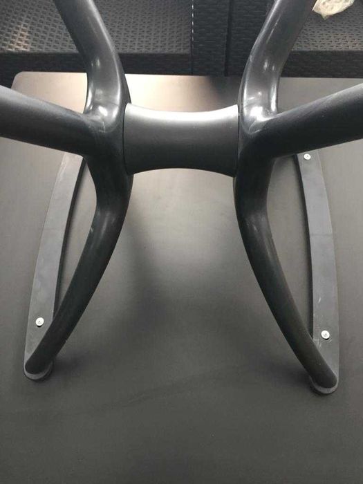 Стол пластиковый HPL