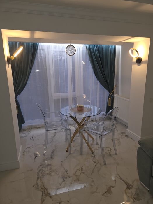 Inchiriez regim hotelier apartament Luxury